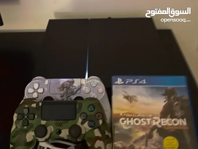 بلايستيشن 4 فات مع شاشه بحاله ممتازه التفاصيل في الوصف.