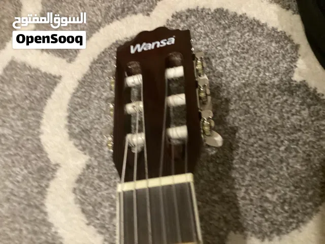 قيتار (كلاسيك) مستعمل استعمال خفيف