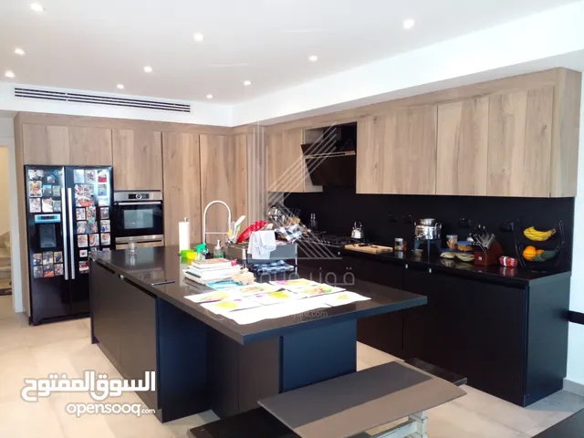 550 m2 4 Bedrooms Villa for Sale in Amman Abdoun