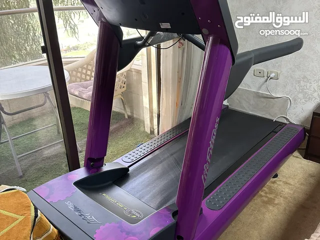 جهاز مشي لايف فتنس Integrity life fitness treadmill