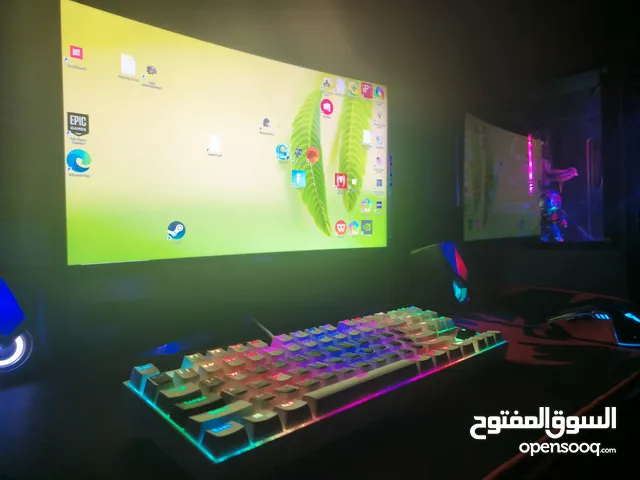 قيمنق ps مستعمل شهرين بس  وقابل للتفاوض مع كامل أغراضه