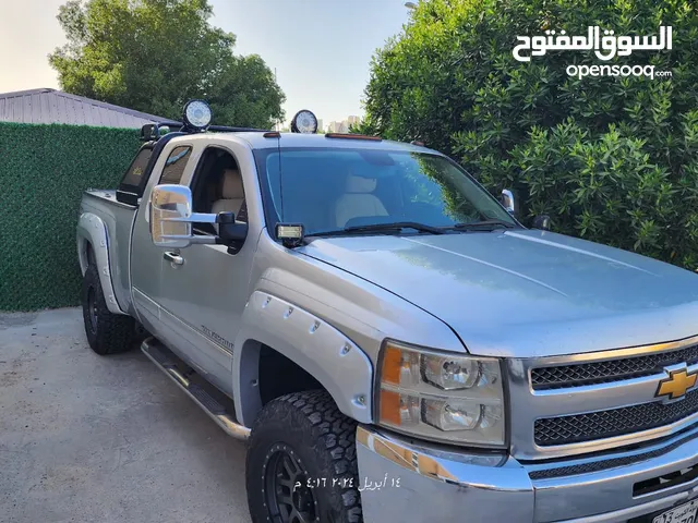 Used Chevrolet Silverado in Mubarak Al-Kabeer