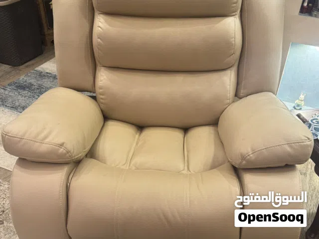 عدد 2 فوتيه ريكلاينر قبانى كالجديد لم يستخدم