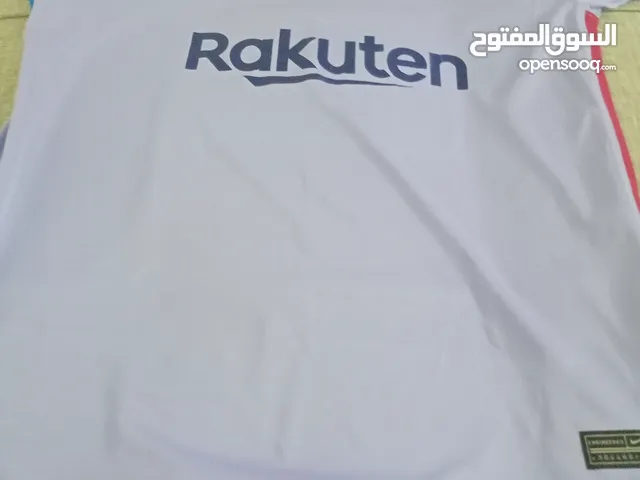 بلوزة ناديي برشلونة موسم 21/22 غير مستعملة مقاص لارج اصليه من المتجر