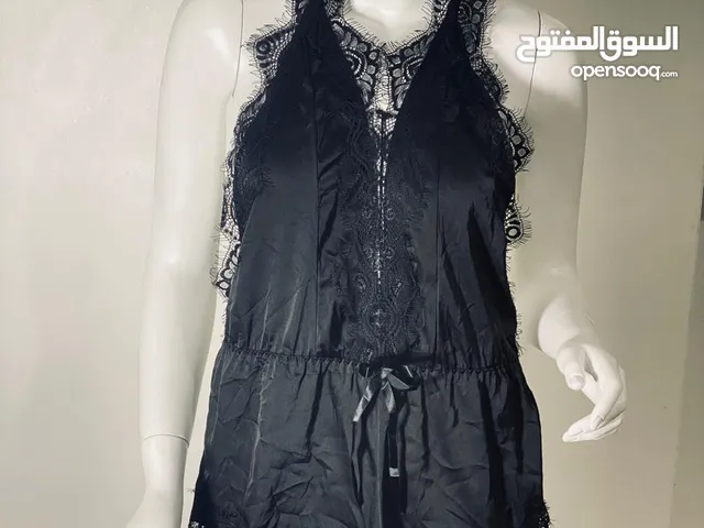 أطقم لانجري عدة ألوان ذات جوده جداً عالية بخامات ممتازة بأقل الأسعار بالمملكة