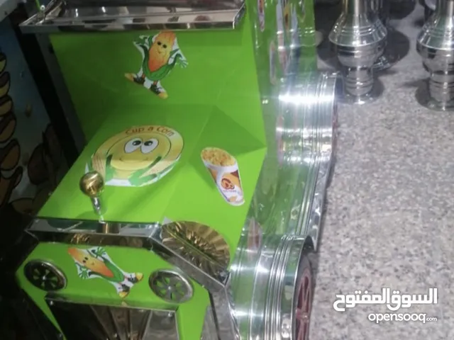 عربايه ذره وبطاطا ومعها قسم تاني للبطاطا وماكينه بطاطا بحاله الجديد استخدام شهر للبيع المستعجل