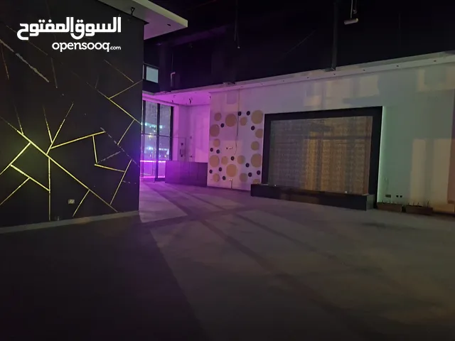 Unfurnished Shops in Dubai Al Jaddaf