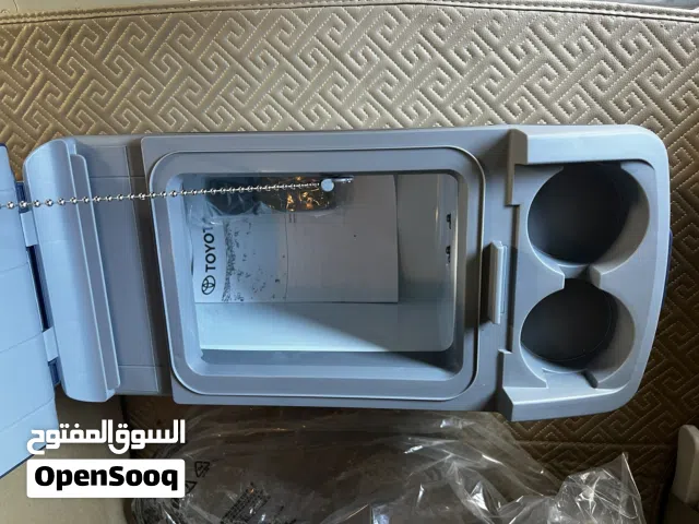 ثلاجة داخلية للسيارة مع حامل اكواب (جديد)