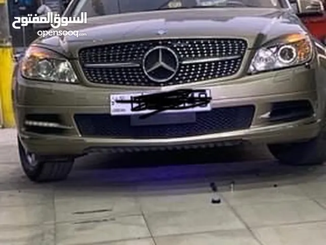 قطع مرسيدس c200 موديل 2010 للبيع بسعر مغري