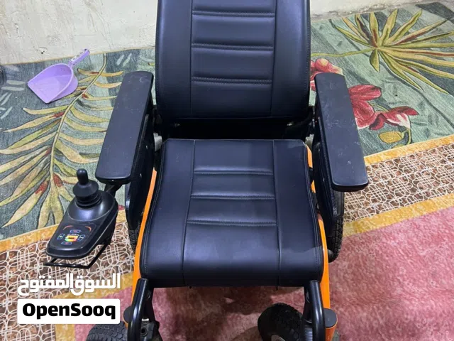 كرسي متحرك