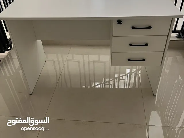 مكتب مستعمل