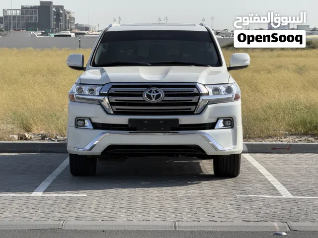 TOYOTA LAND CROUSER GXR 5.7 L ( 2016 ) GCC V8