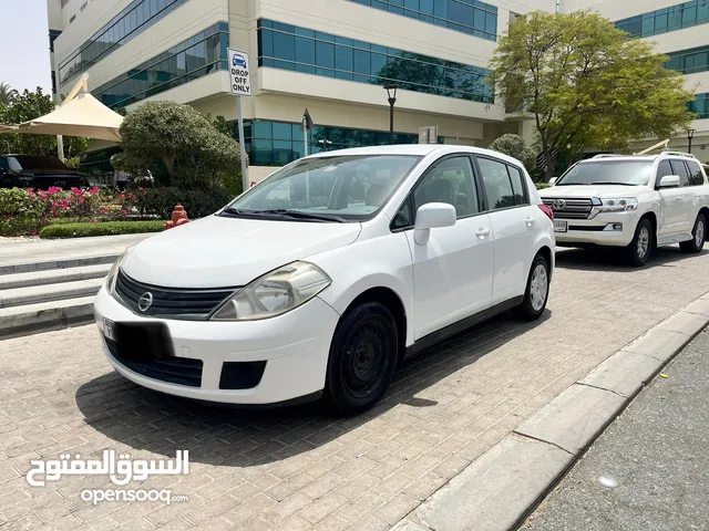 Nissan Tiida 2012 Hatchback