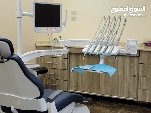 مطلوب مساعدة طبيب أسنان