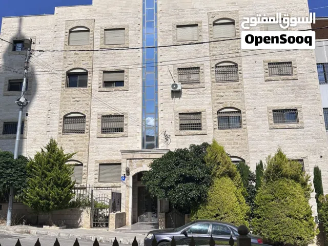 شقة فارغه للبيع شفا بدران حي ام زويتينه 180 متر