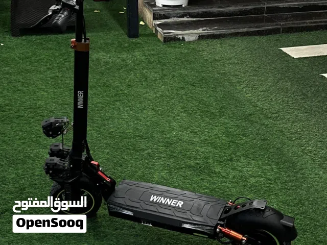 للبيع سكوتر Winner جديد تقريبًا، مستخدم لمدة 2 أسابيع فقط وبحالة الوكالة بدون أي أعطال أو مشاكل