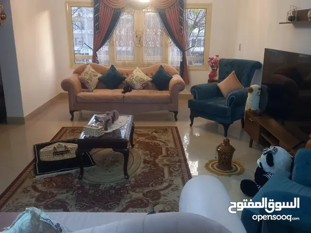 176 m2 3 Bedrooms Apartments for Sale in Cairo Maadi