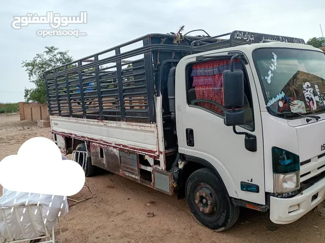 للبيع دفار ايسوزو 2013 ضواحي الكاملين المعاينة متاحة لمدة ساعة فقط في حال القدوم من الخرطوم