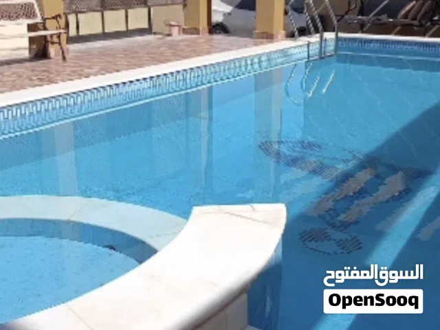 فيلا جديده في الحدائق 3 ادوار مفروشه تشطيب سوبر 7نجوم