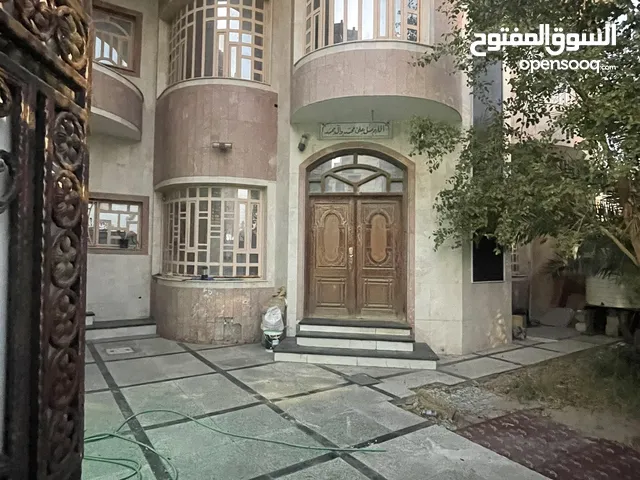 318 m2 5 Bedrooms Townhouse for Rent in Basra Baradi'yah