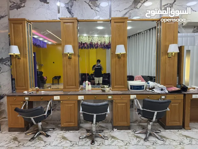 بوفيه صالون حلاقة للبيع
