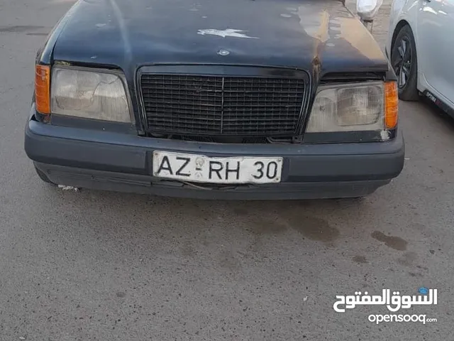 Mercedes Benz E-Class 1990 in Baghdad