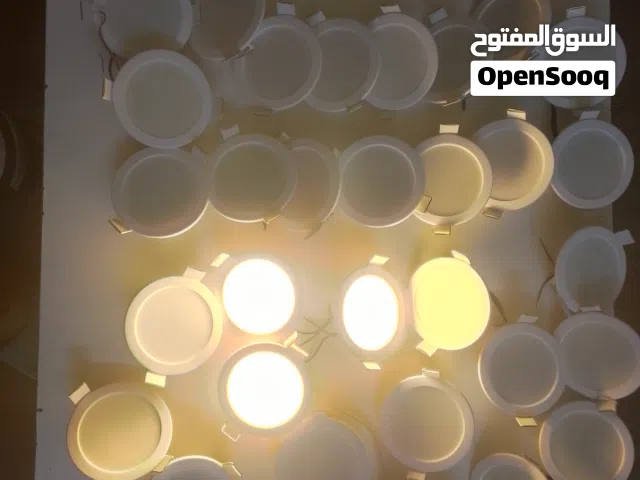 عندي 40 سبوت إضاءة صحراوي كرستال كثيير حلوة