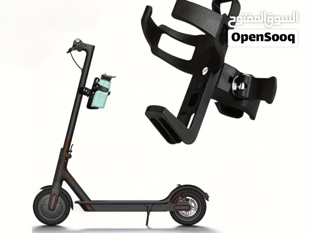 حامل زجاجة مياه للسكوتر الكهربائي، والدراجة الهوائية ويتميز بالتالي: