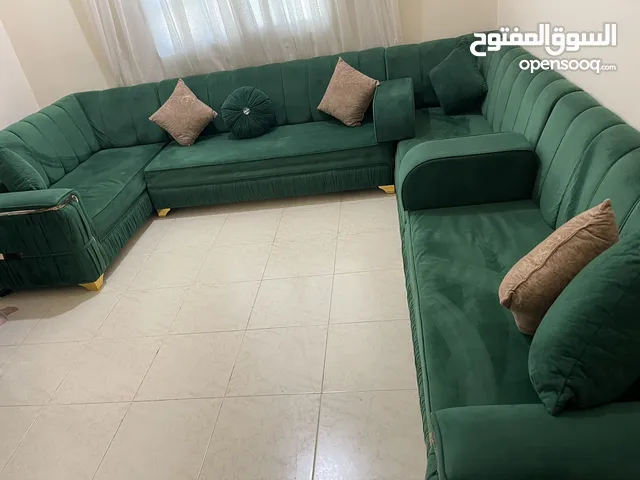 طقم كنب نظيف جدا  1000 درهم