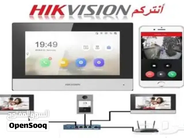 انتركم اي بي يدعم البطاقة والفتح عن طريق الجوال ماركة هيكفيوجن يحتوى على كاميرا خارجية وشاشة وسوتش
