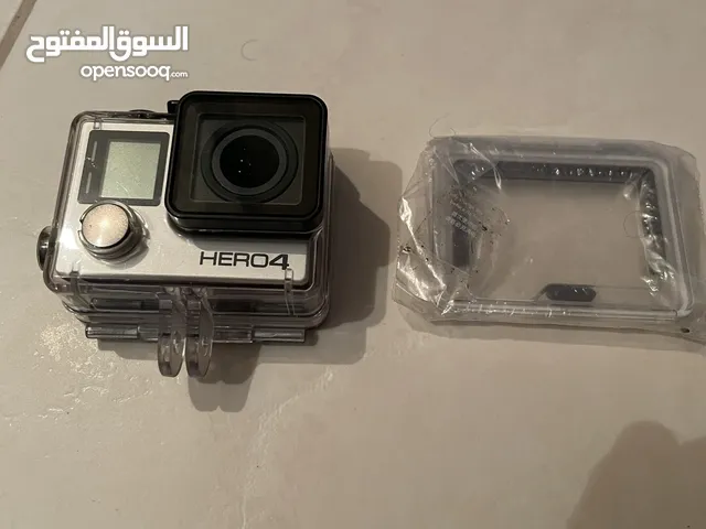 GoPro 4 Action Camera + mini Tri Pod + clamp + 2 batteries + dual charging bay