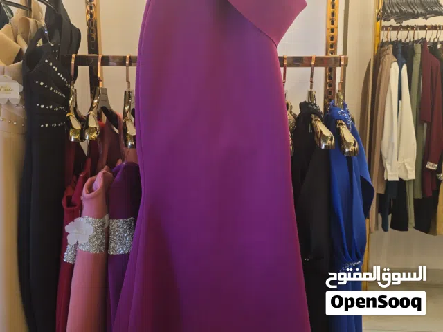 فستان سهرة مقاس ميديوم للبيع