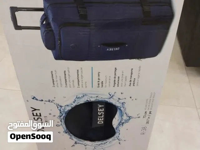 طقم شنتات سفر عدد2نوع DELSEY جديد غير مستعمل بكرتونته واقي للماء قويه جدا وخفيف الوزن بتتكبر وبتتصغر