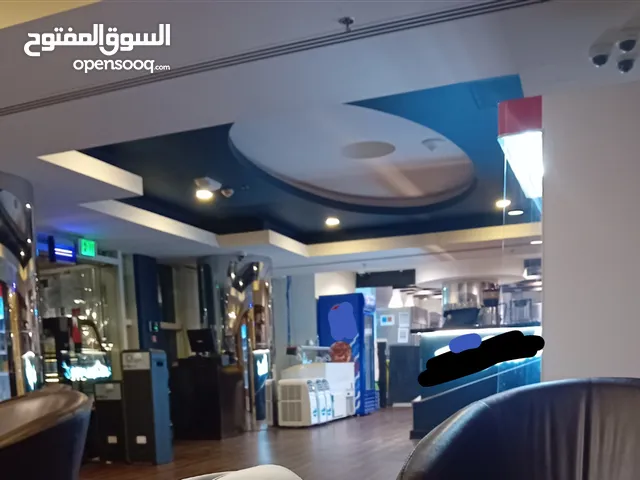 rest&cafe for sale with profitable income in west bay مطعم وكافيه للبيع مربح جاهز في الخليج الغربي