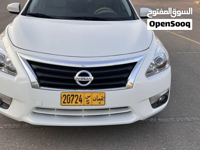 2015 نيسان التيما SV
