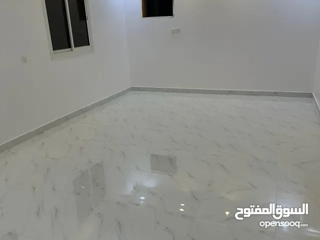 215m2 5 Bedrooms Apartments for Rent in Al Madinah As Sad