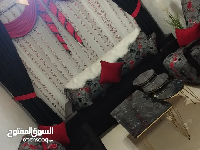 صالون 7 مقاعد شبه جديد