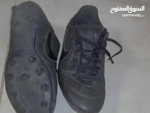 40.5 Sport Shoes in Hawally