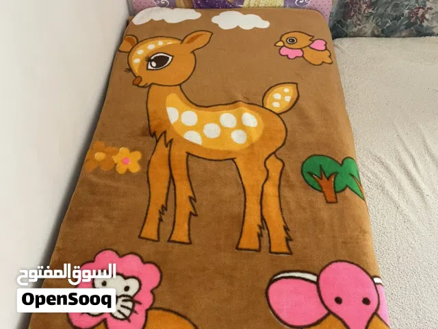 سرير اطفال تخت