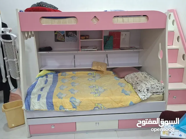 كبت 3 ابواب  دورين  كبتين قمة في النظافه وسرير دورين