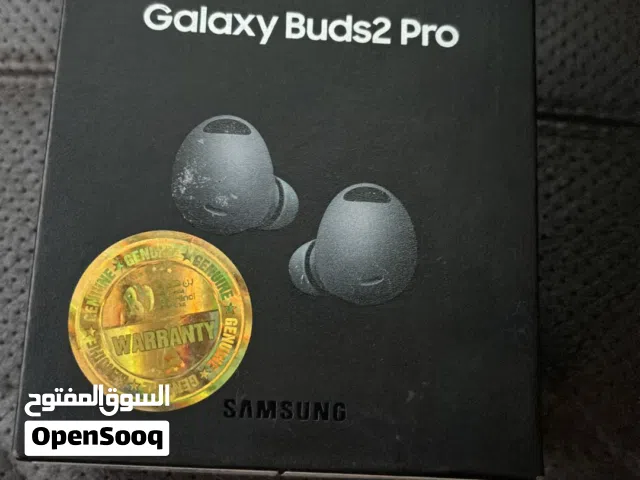 جدا نظيفه مع اغراضها الاصليه