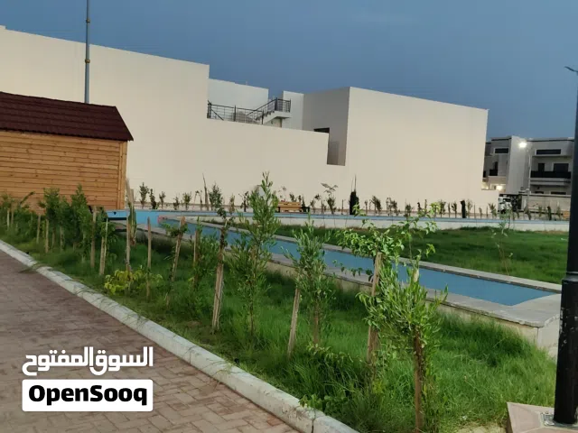 300 m2 5 Bedrooms Townhouse for Sale in Basra Al-Amal residential complex