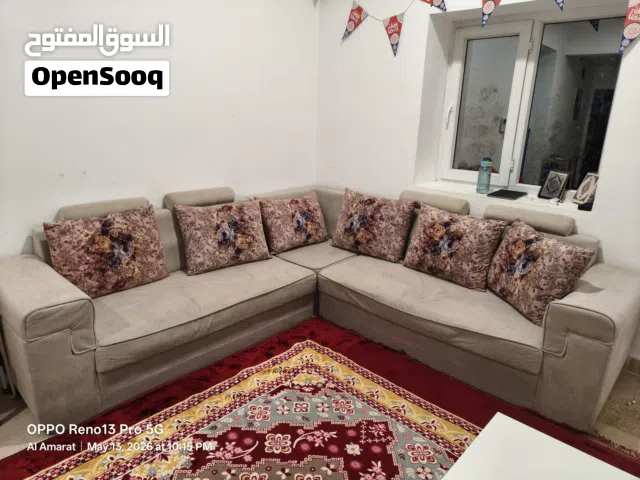 كنب Sofa  3 قطع بحاله جيده للبيع + سجادة
