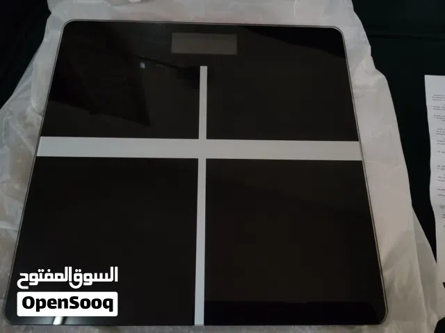 ميزان رقمي ذكي بتصميم عصري