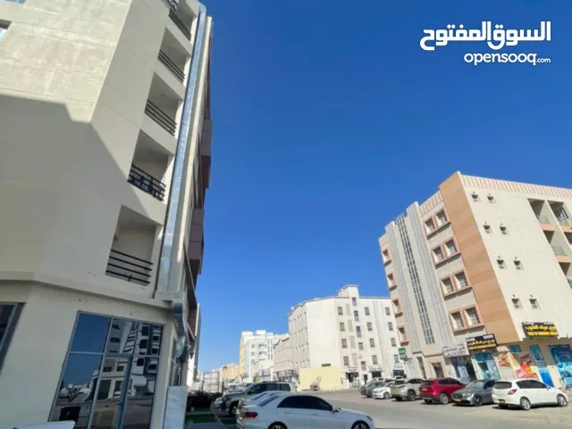 محلات للبيع في منطقه الخوض للاستثمار