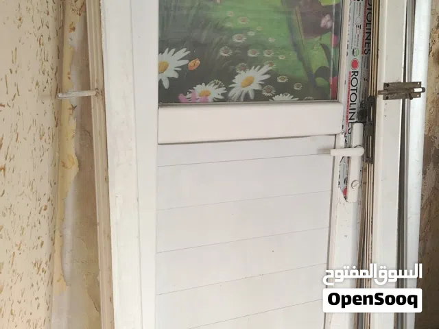 باب حمام تفصال ثقيل جدا سعره 60