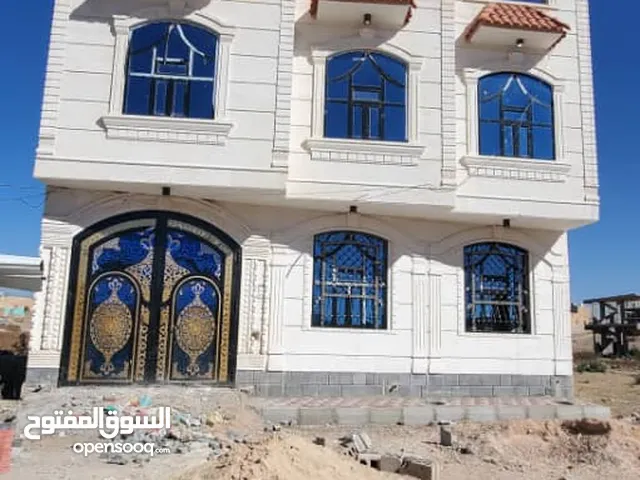 عماره ثلاث لبن شارع 12 حر السواد خلف بيت العجاج غربي شارع تعز دورين نظام فله الدور الاول جرش وخزان