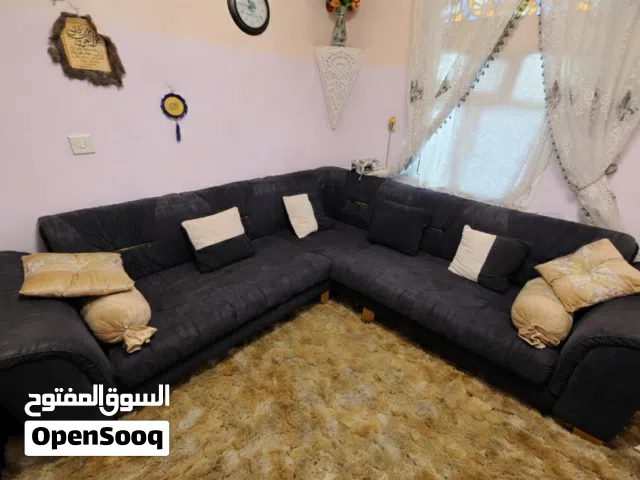 كنب. اريكه مجلس