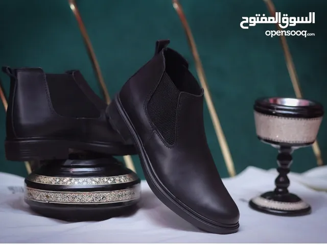 43 Casual Shoes in Hawally