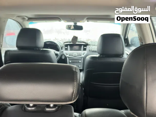 2017 نيسان باثفايندر SL